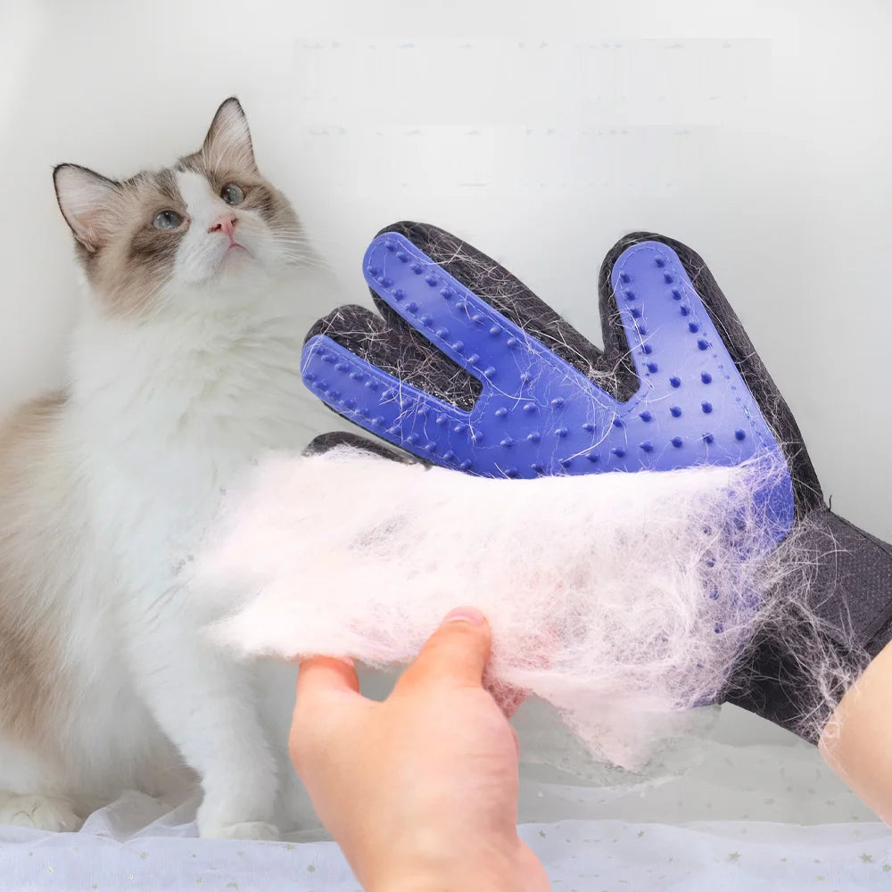 Cat Grooming Glove — Remove Pet Hair Effortlessly